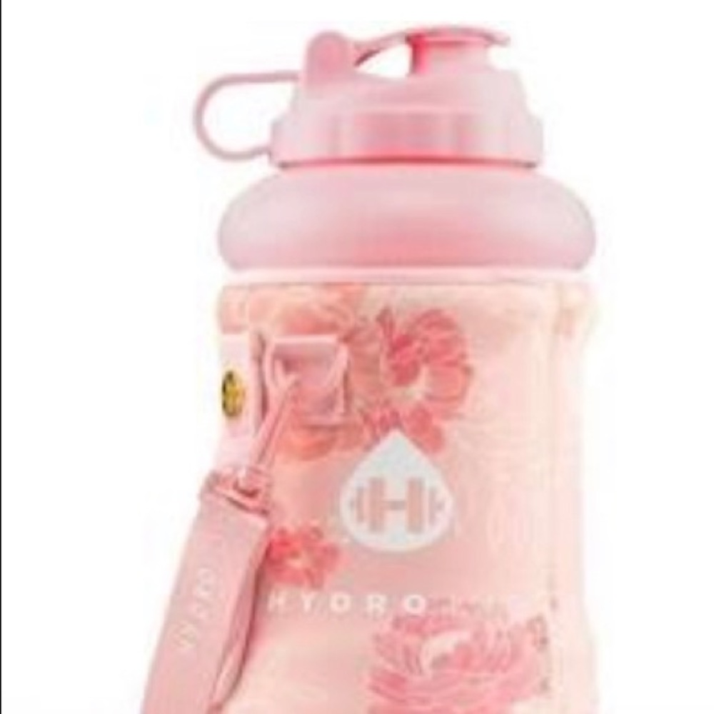 ISO OF THESE SLEEVES AND JUGS